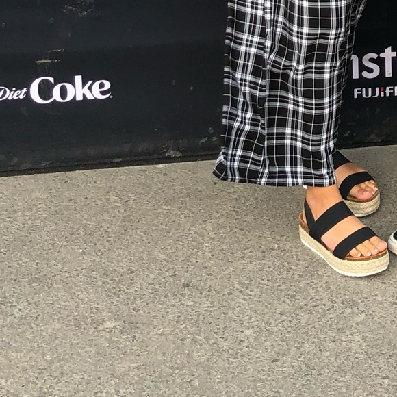 Steve Madden Platform Sandals - Picture 8 of 8